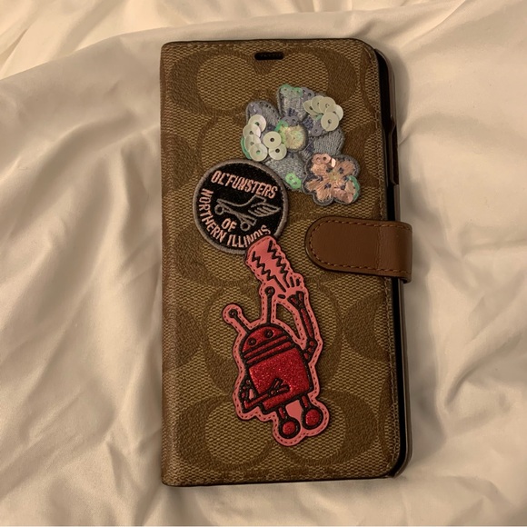 COPY - EUC Keith Haring Iphone Xs Max Folio In Signature Canvas With Patches - Picture 2 of 5